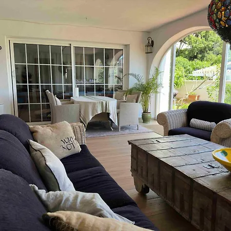 With Pool, Jacuzzi, Barbecue, Garden And Privacy V215 Villa Mijas